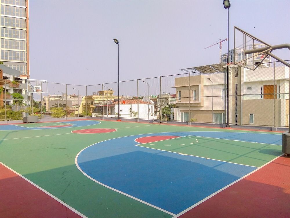 undefined Stunning And Strategic 2Br Gold Coast Apartment Near Pik 4