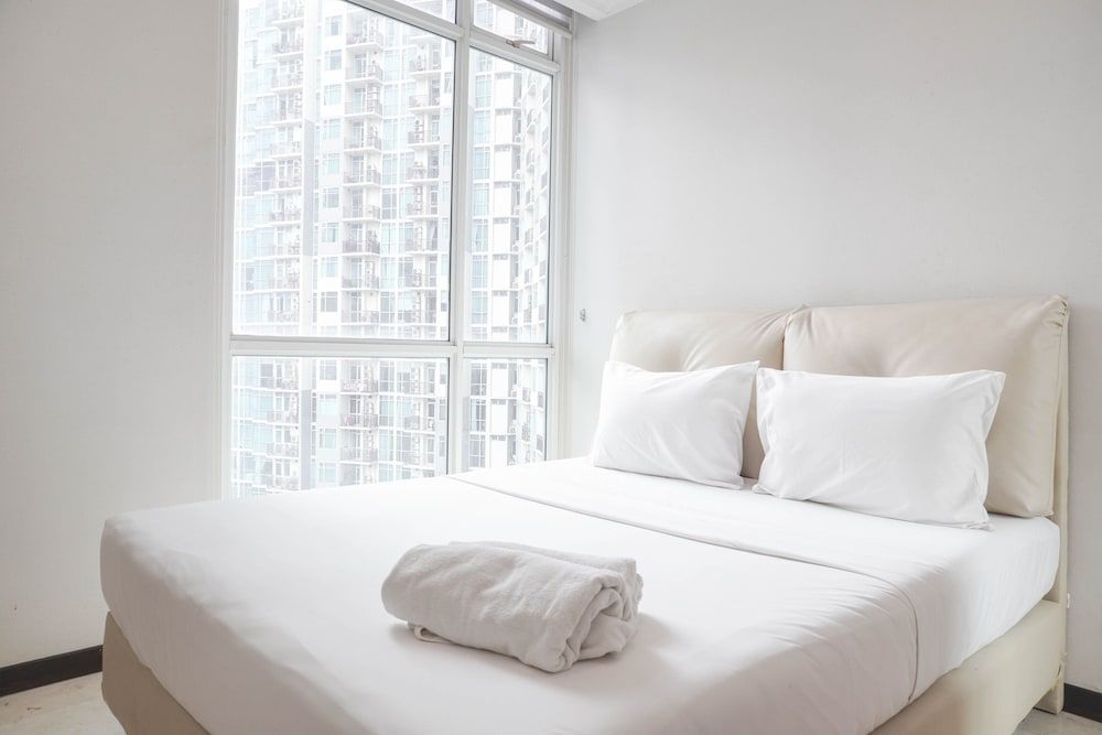 undefined Comfort And Minimalist 3Br Apartment At Bellagio Residence 6