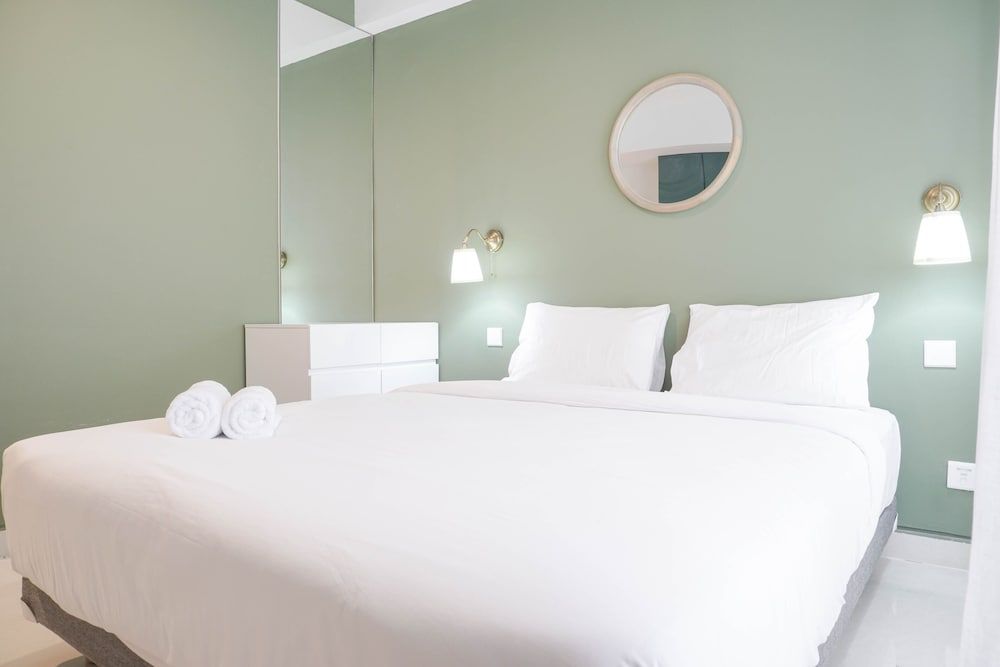 undefined Cozy Stay And Spacious Studio At West Vista Apartment