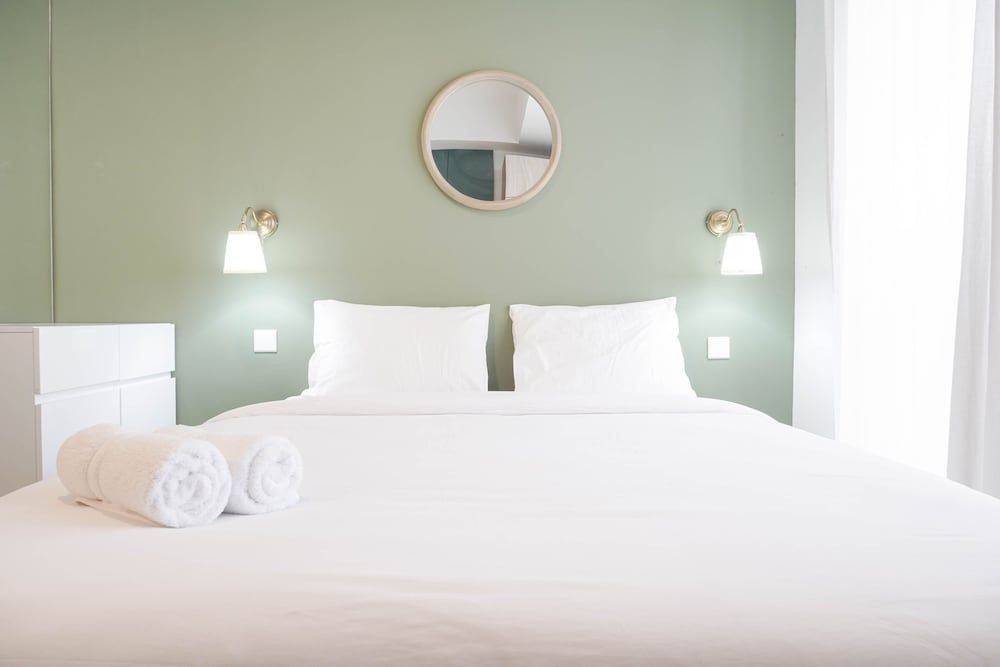 undefined Cozy Stay And Spacious Studio At West Vista Apartment 5