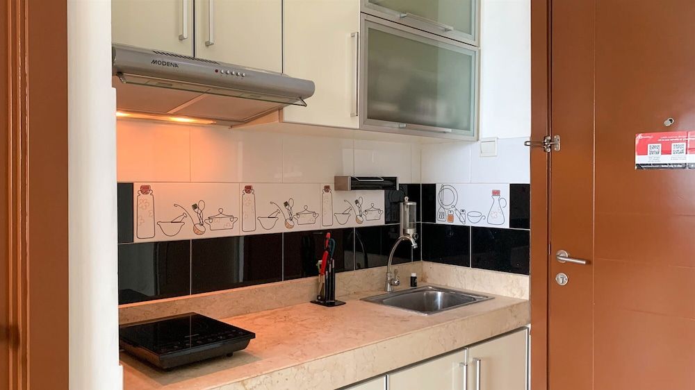 undefined Cozy And Comfort 1Br At Mt Haryono Square Apartment 6
