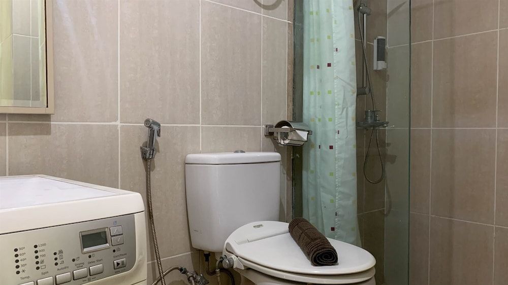 undefined Cozy And Comfort 1Br At Mt Haryono Square Apartment 9