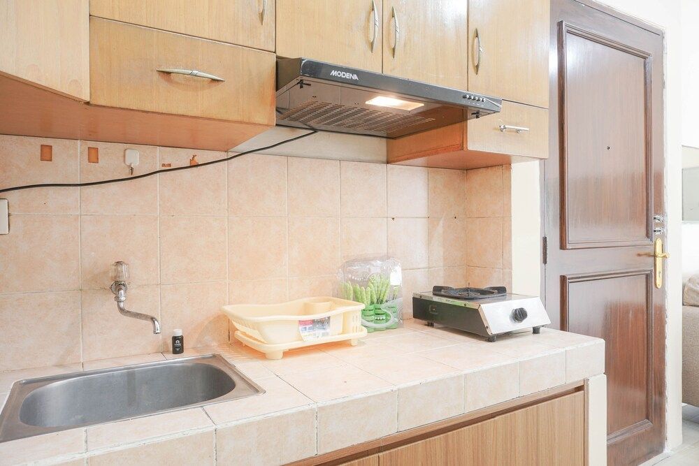 undefined Comfort And Cozy 2Br At Gajah Mada Mediterania Apartment 10