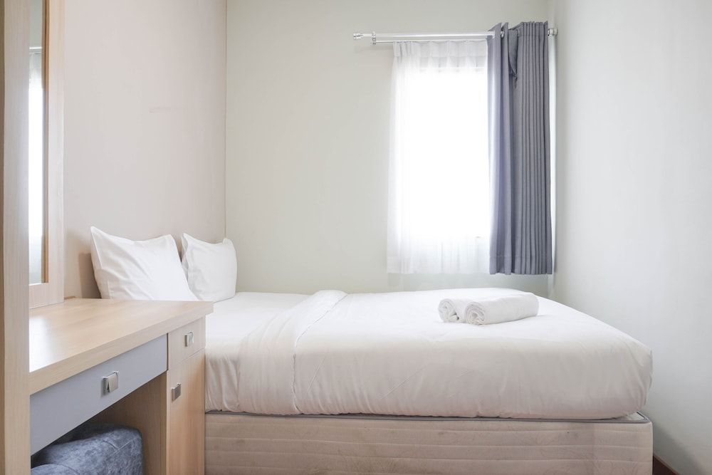 undefined Comfort And Minimalist 2Br At Gajah Mada Mediterania Apartment 8
