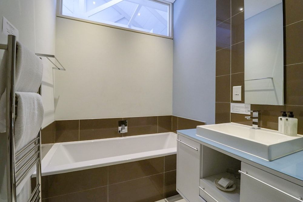 Whale Coast All Suite Hotel Three Bedroom Apartment 4