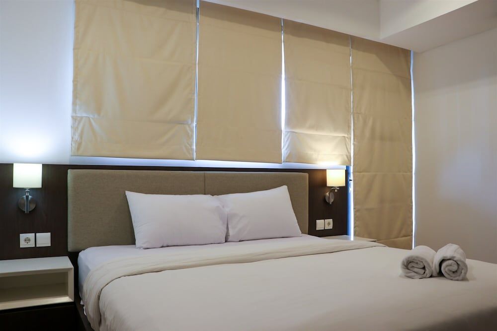 undefined Elegant And Spacious 2Br At Apartment Simprug Park Residences 7