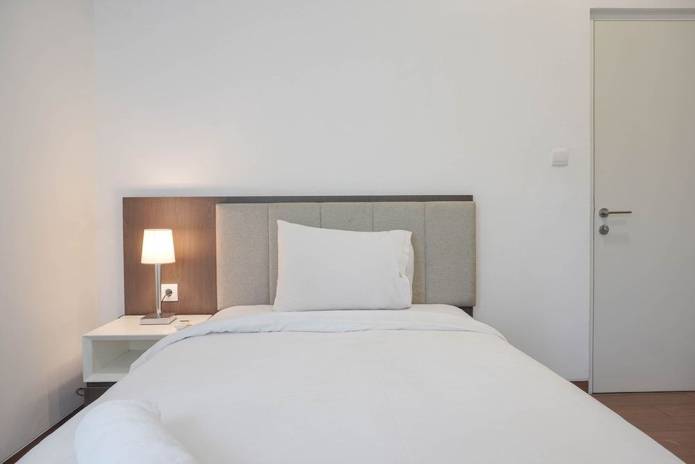 undefined Cozy And Spacious 2Br Apartment At Simprug Park Residences