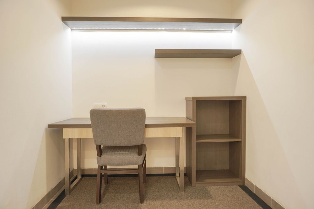 undefined Cozy And Spacious 2Br Apartment At Simprug Park Residences 4