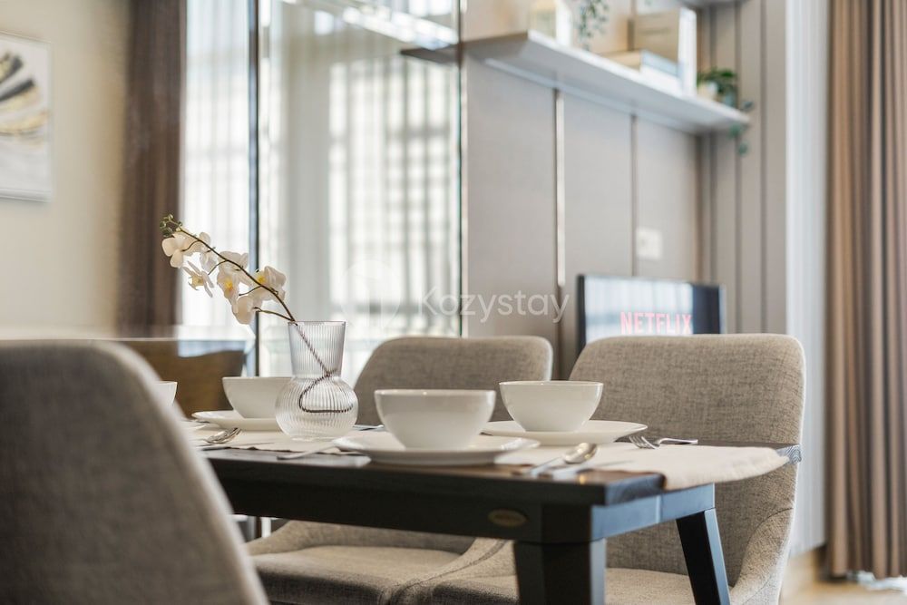 undefined EBONY by Kozystay 10