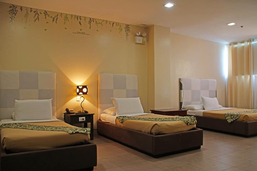 undefined Grande Vista Hotel