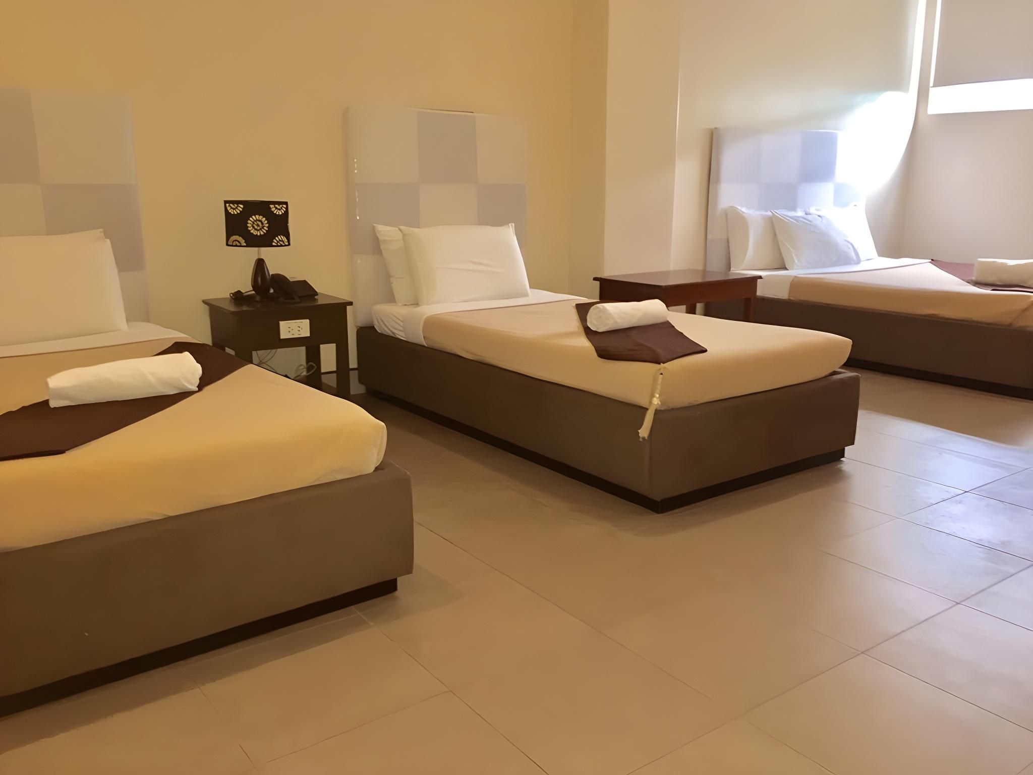 Family Room (4 Adults)