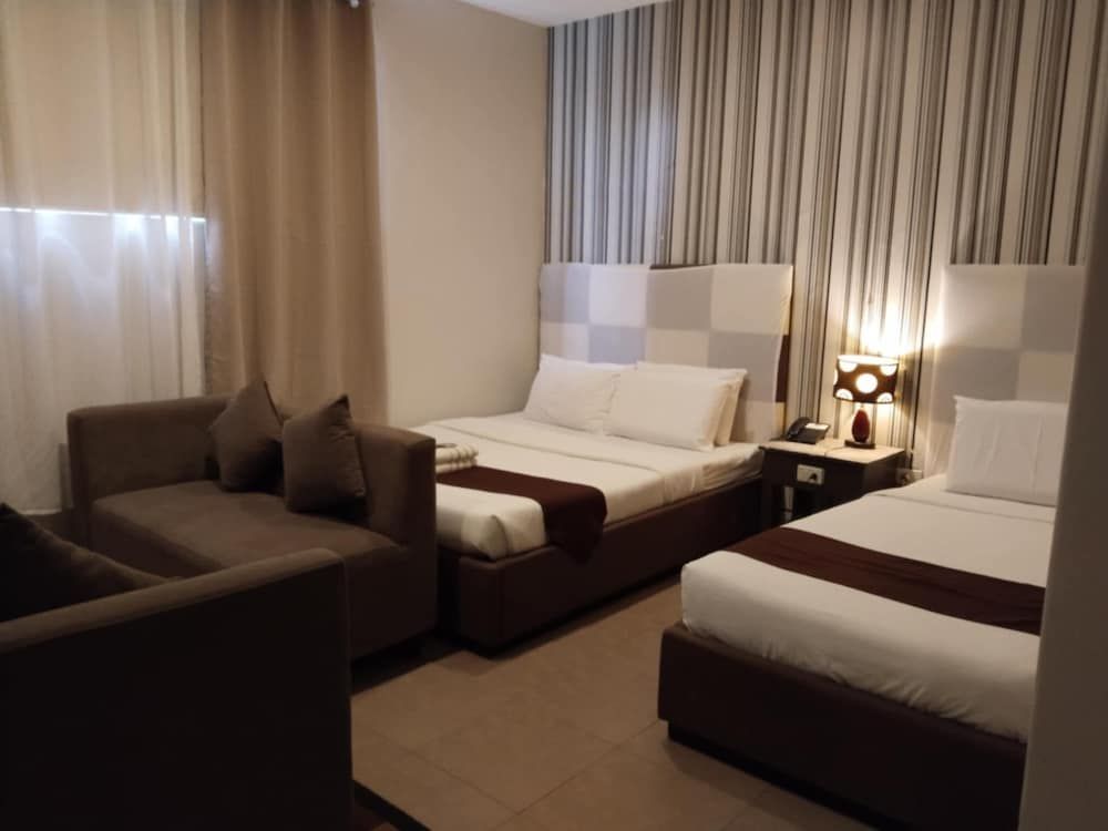 undefined Grande Vista Hotel 10