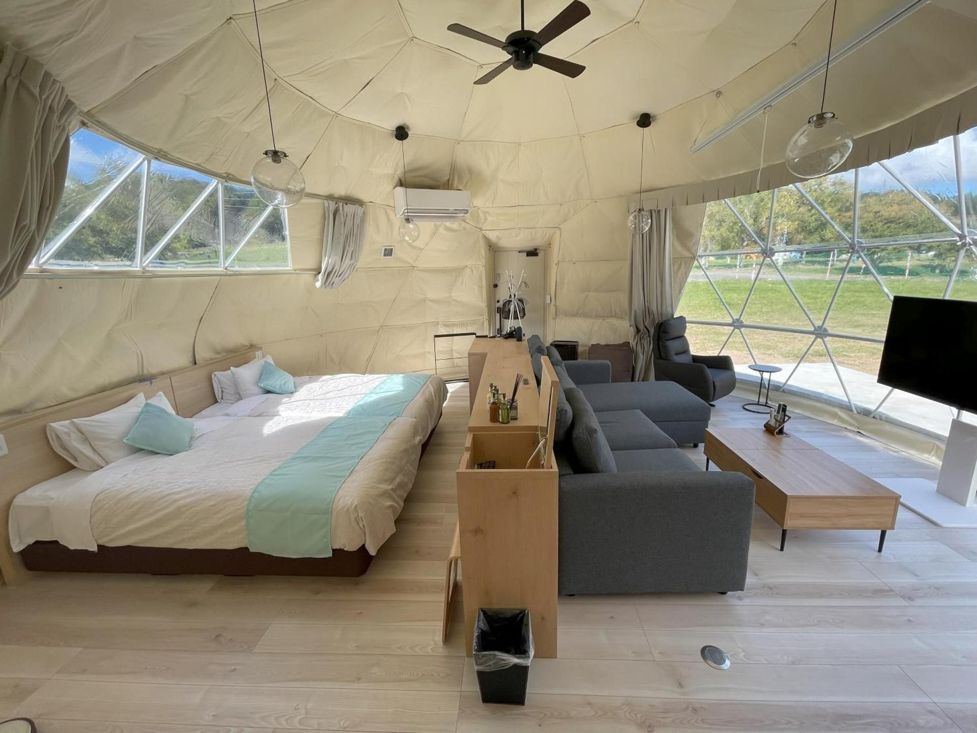 Glamping - Western Modern Room 38sqm, Shared Toilet and Bathroom, Pet-Friendly