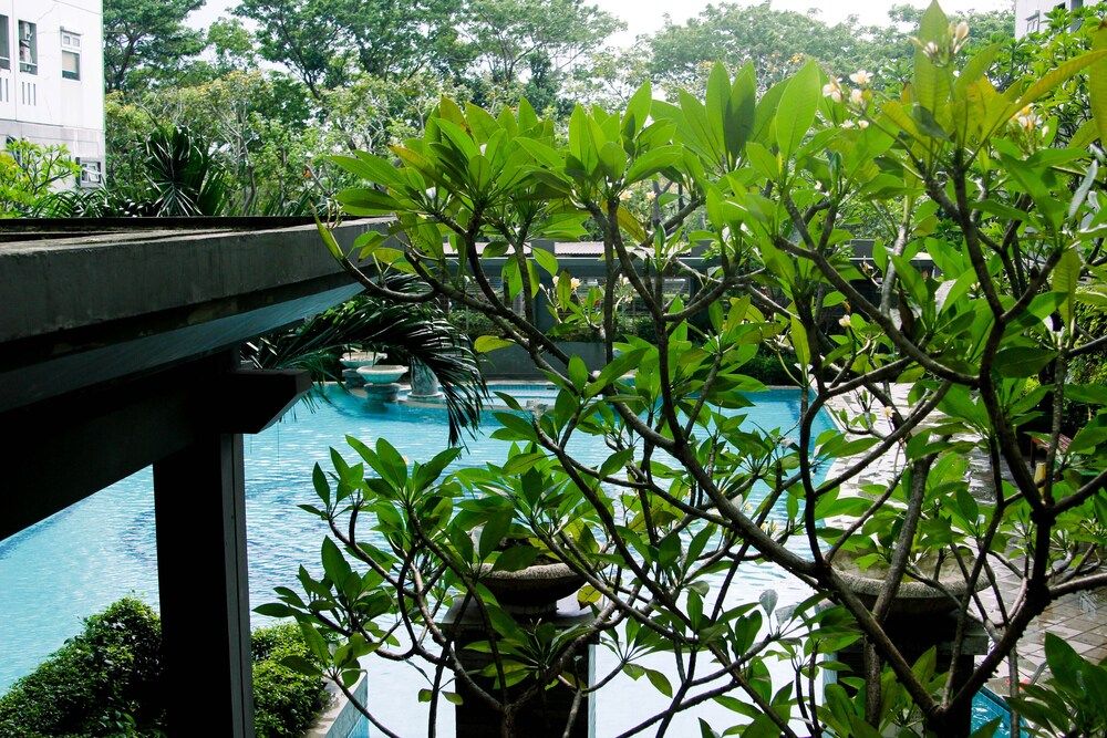 undefined Nice And Strategic 2Br At Green Pramuka City Apartment 3