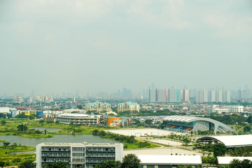 undefined Cozy Living 1Br At Tifolia Apartment 3