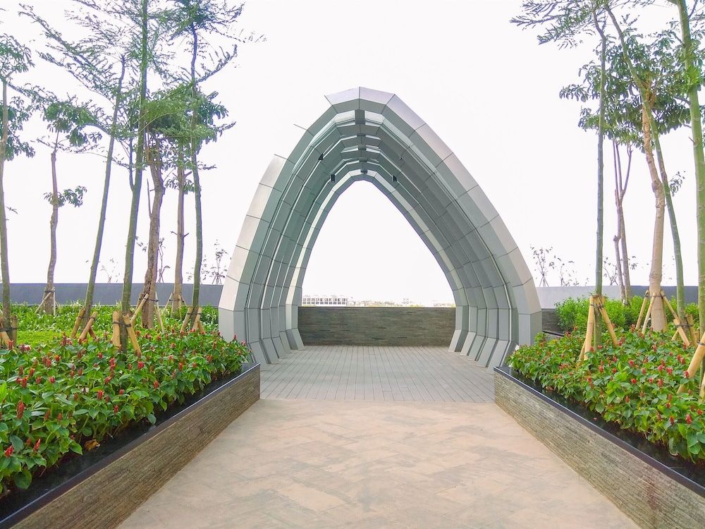 undefined Comfort 2Br At Gold Coast Apartment 2