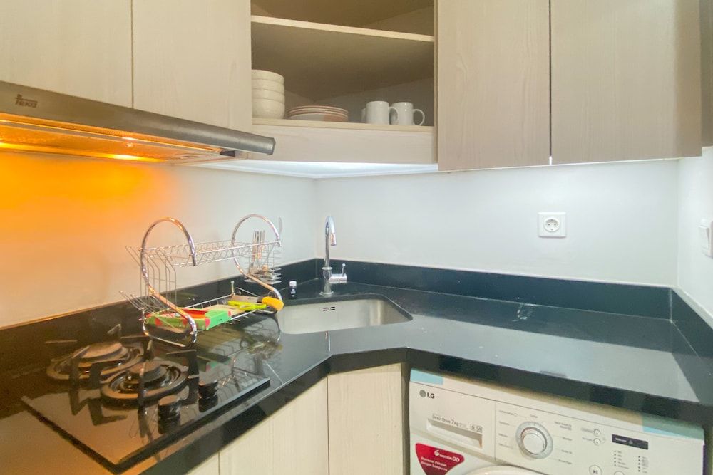 undefined Elegant And Comfort 2Br Apartment At The Mansion Kemayoran 10