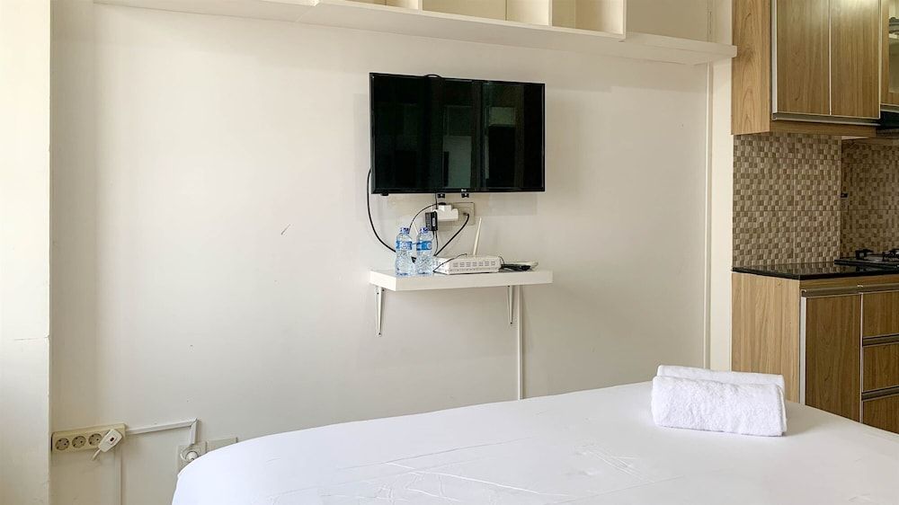 undefined Cozy And Tidy Studio At Tifolia Apartment 5
