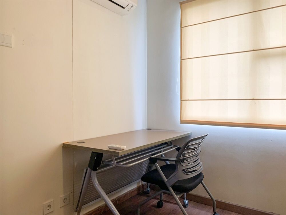 undefined Warm And Homey 1Br At Belmont Residence Puri Apartment 6