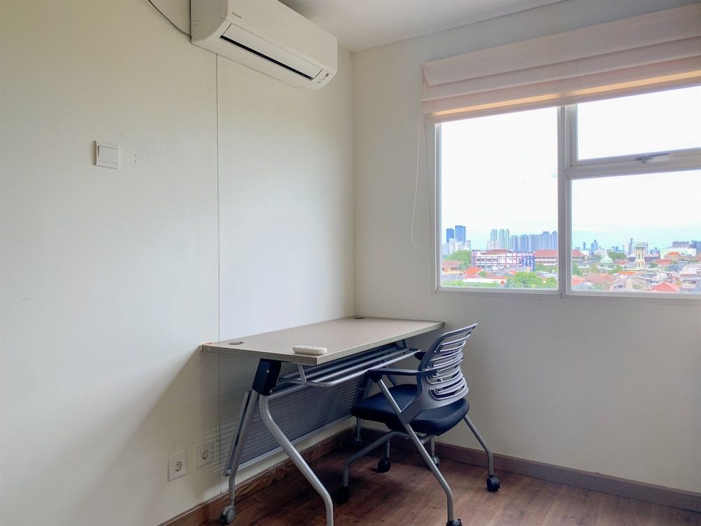 undefined Warm And Homey 1Br At Belmont Residence Puri Apartment 7