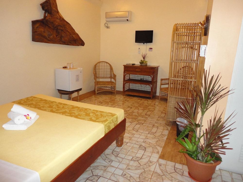 Deep Forest Garden Hotel Deluxe Room 12