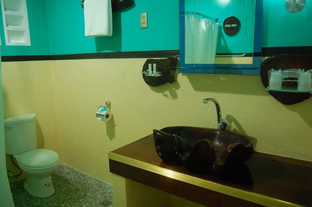 Deep Forest Garden Hotel Junior Family Room 12