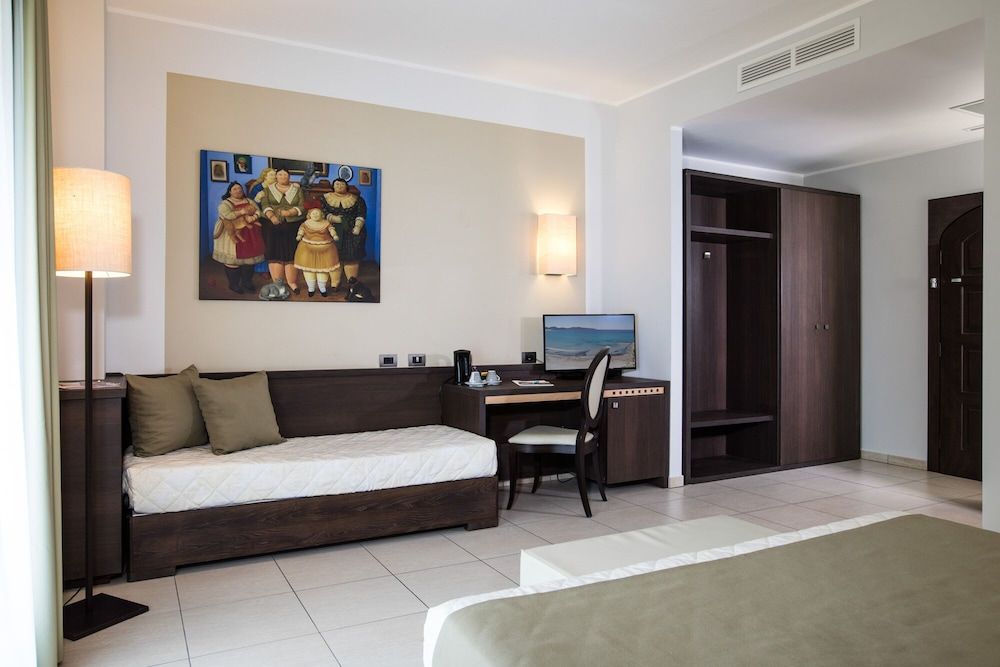 Lu' Hotel Deluxe Room