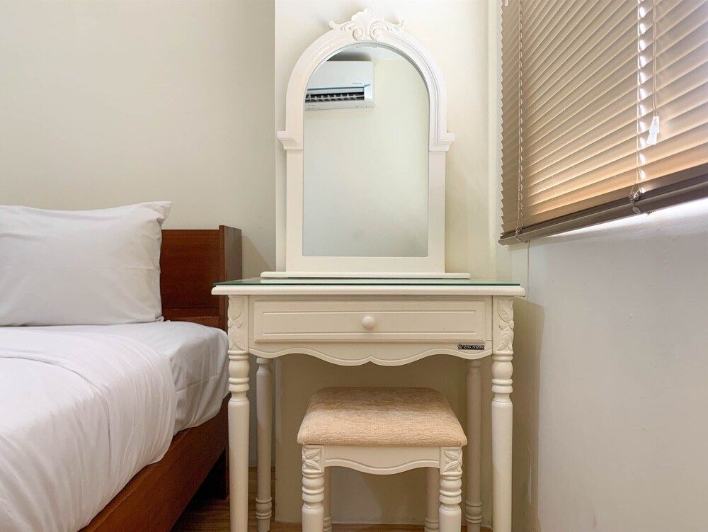 undefined Modern And Comfortable 1Br Apartment Belmont Residence 6