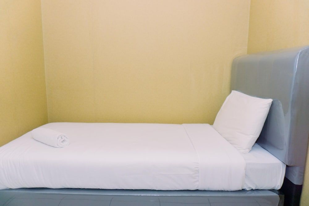 undefined Modern Look And Comfortable 2Br Green Bay Pluit Apartment 7