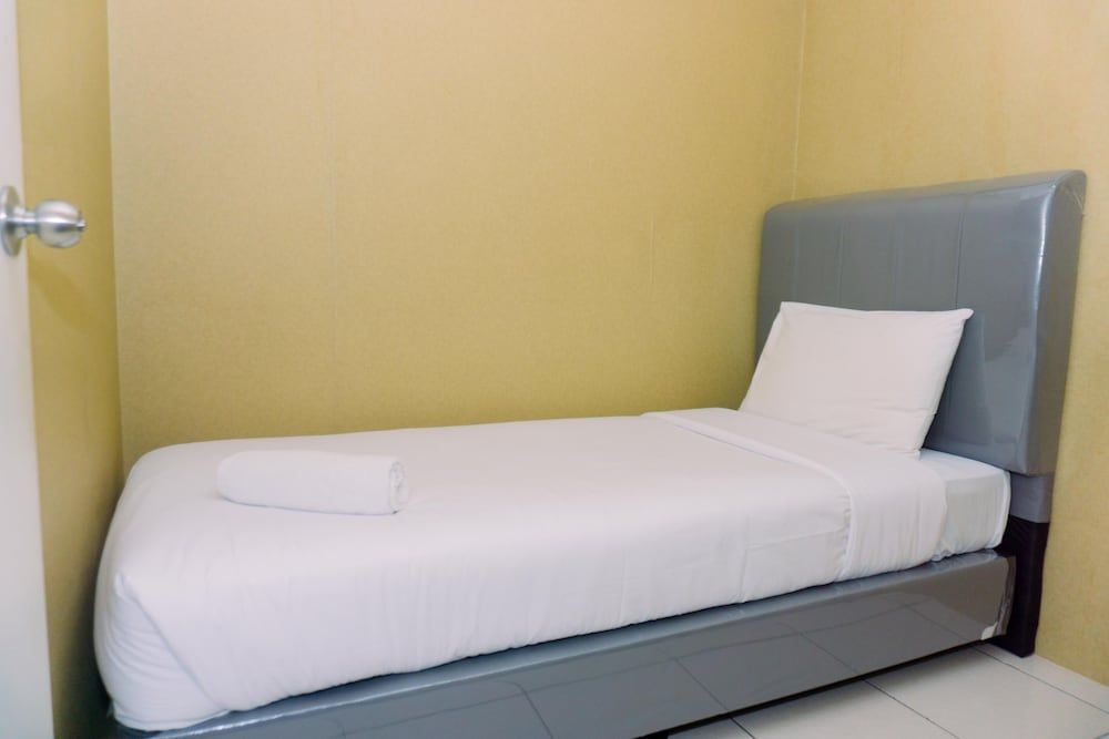 undefined Modern Look And Comfortable 2Br Green Bay Pluit Apartment 6