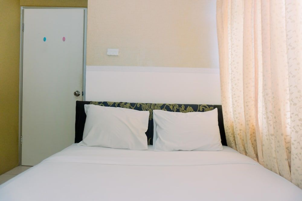 undefined Modern Look And Comfortable 2Br Green Bay Pluit Apartment 5