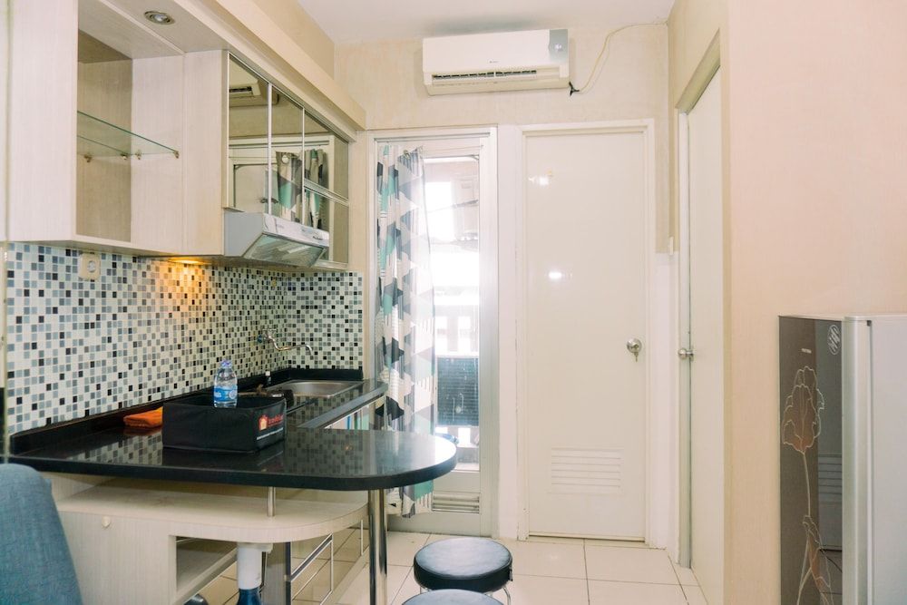 undefined Modern Look And Comfortable 2Br Green Bay Pluit Apartment 9