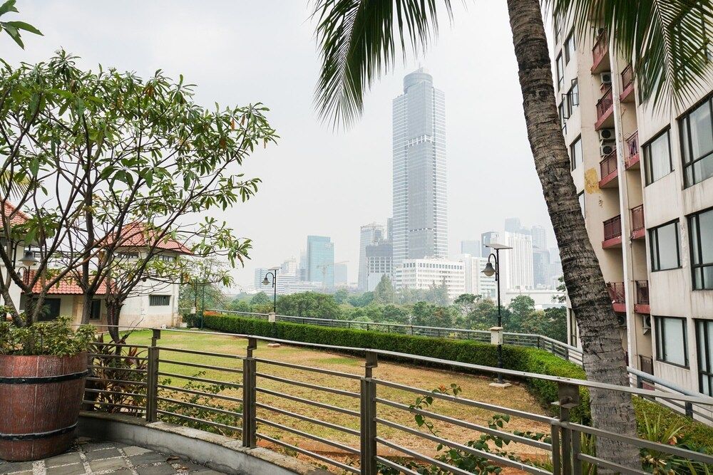 undefined Relaxing 1Br At Taman Rasuna Kuningan Apartment 3