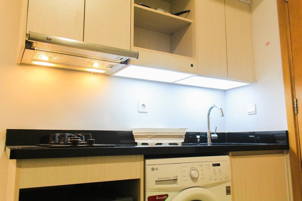 undefined High Floor And Simple 1Br At The Mansion Apartment Kemayoran 5