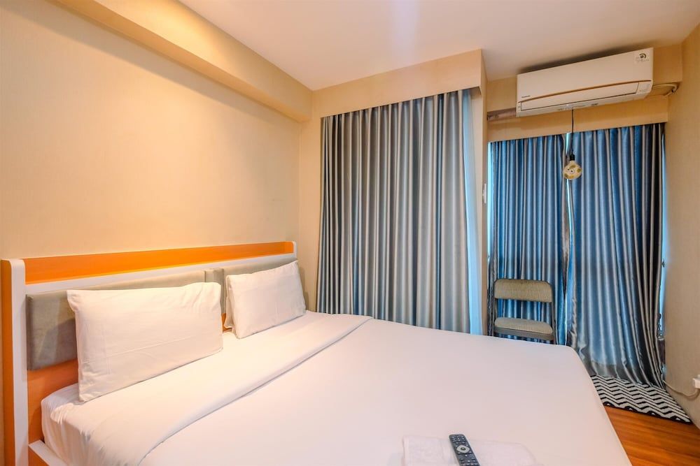 undefined Comfort And Cozy Living Studio Room At Tifolia Apartment 6