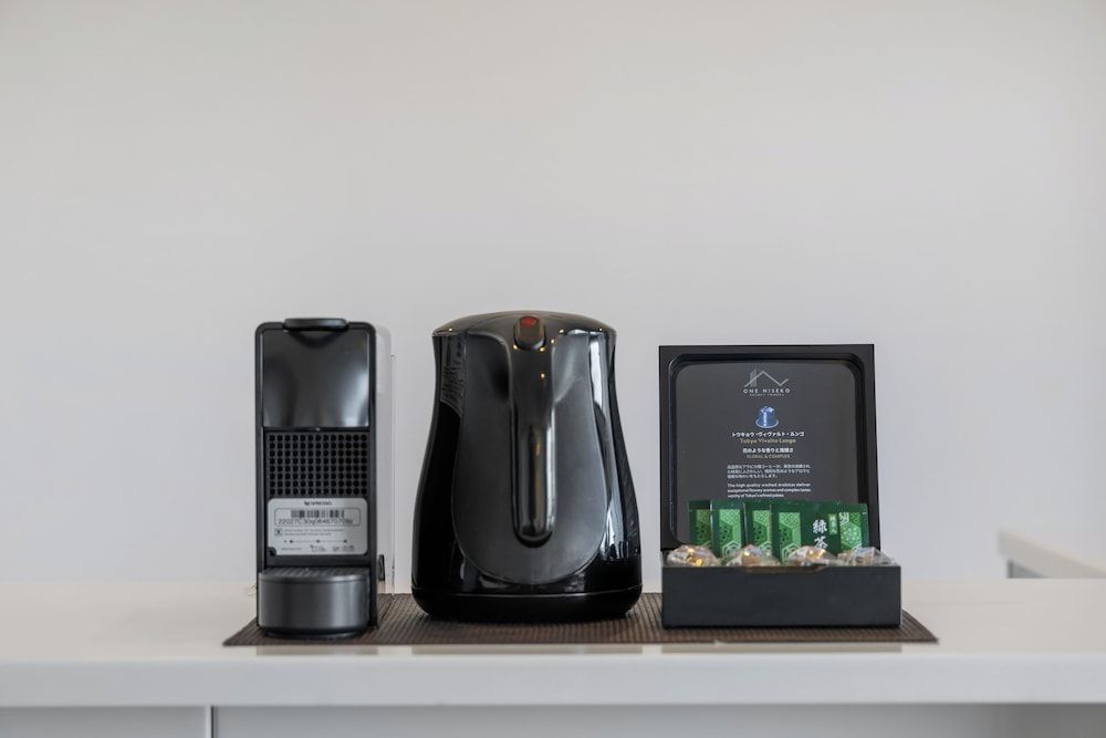 One Niseko Resort Towers Traditional Studio Suite, Non Smoking, Kitchen (with Tatami) 7