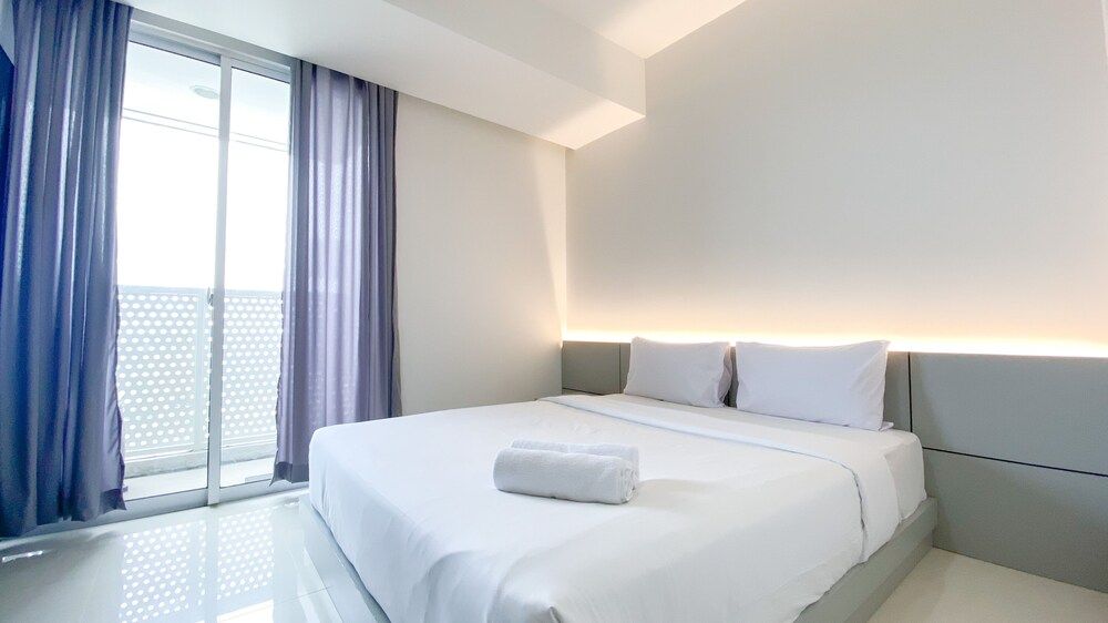 undefined Cozy Living And Warm Studio Apartment At West Vista 8