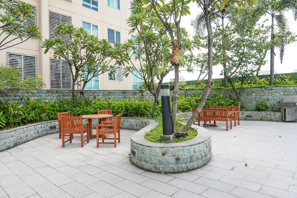 undefined Spacious And Comfy 3Br Gandaria Heights Apartment 3