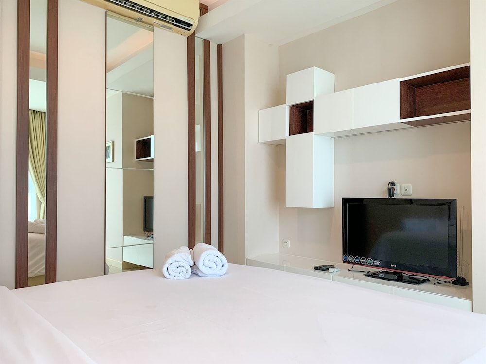 undefined Spacious And Comfy 3Br Gandaria Heights Apartment 6