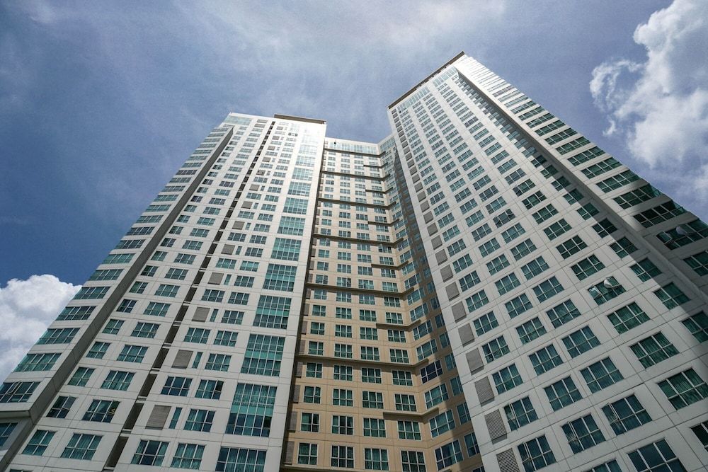 undefined Spacious And Comfy 3Br Gandaria Heights Apartment 2