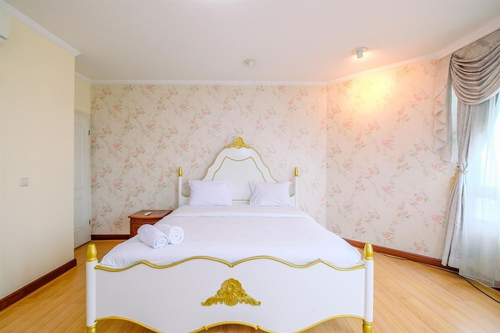 undefined Spacious And Comfort 2Br With Maid Room At Permata Gandaria Apartment