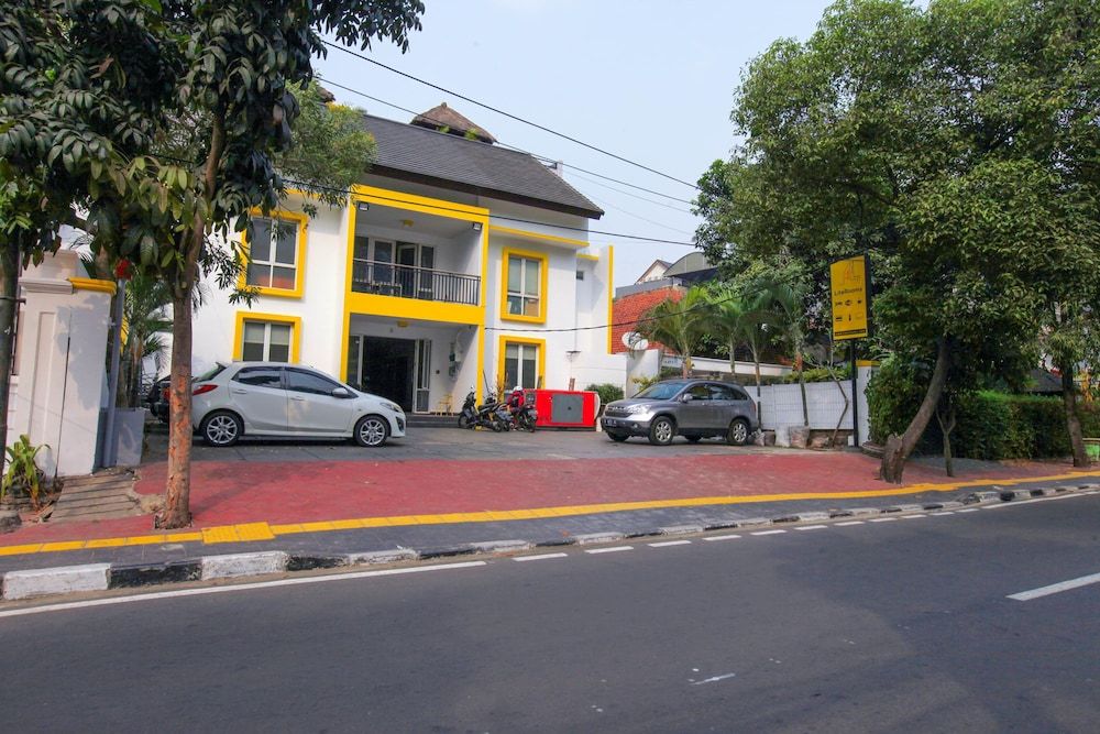 undefined Literooms Setiabudi Sudirman