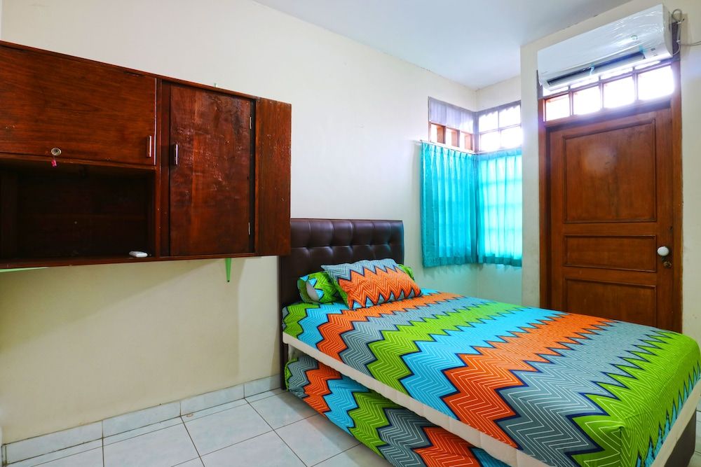 undefined Premium Senen Guesthouse - Female Only 6