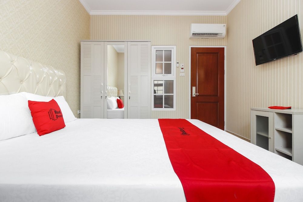 undefined RedDoorz Plus @ Kwitang 2 5