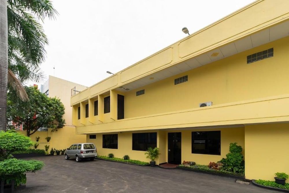 undefined RedDoorz Plus near Ancol 2