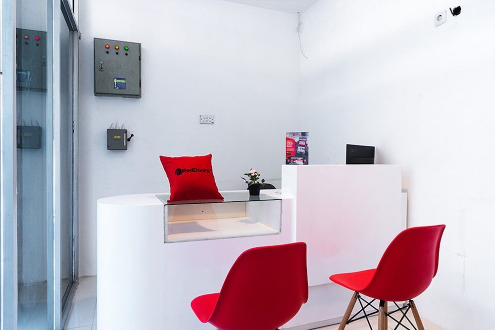 undefined RedDoorz near Seasons City Mall 9