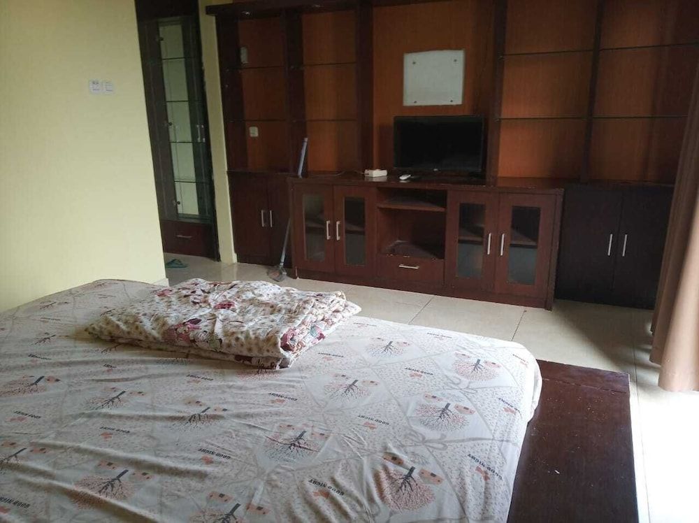undefined Guest House 647 Tanjung Duren Utara 7