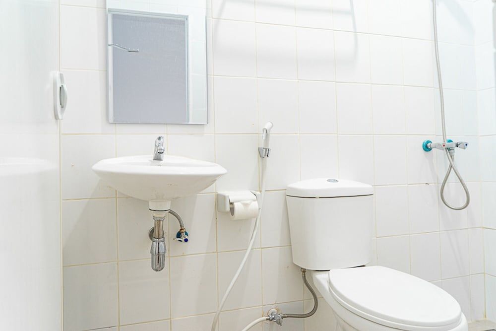 RedDoorz near Pecenongan 2 Double Room (RedDoorz) 16