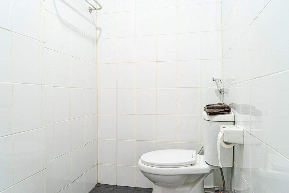 RedDoorz near Pecenongan 2 Double Room (RedDoorz) 15