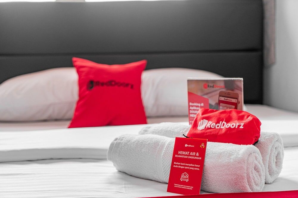 undefined RedDoorz near Pecenongan 2 5